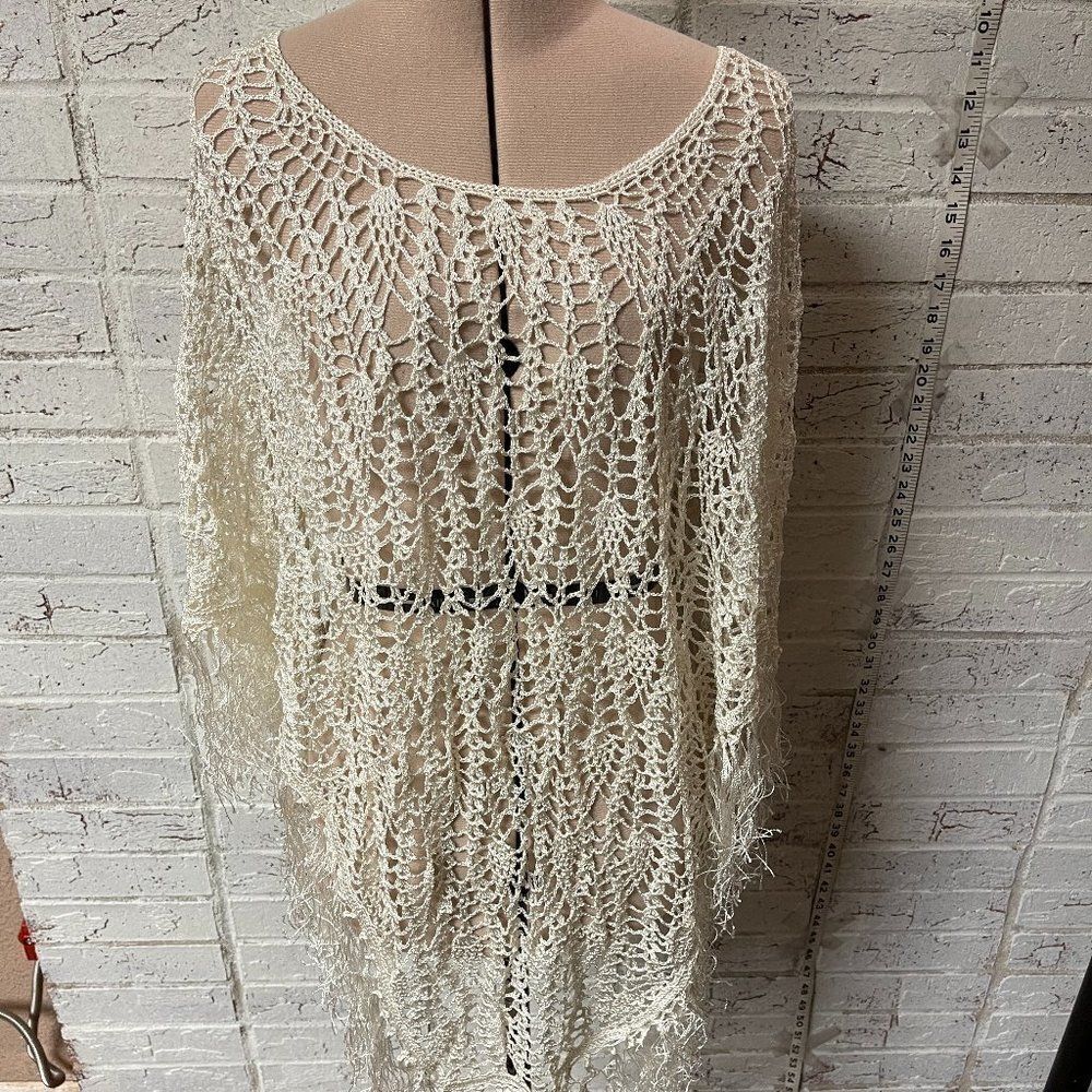 Krashetta fringe crochet Ivory Lace Poncho NWT OS
